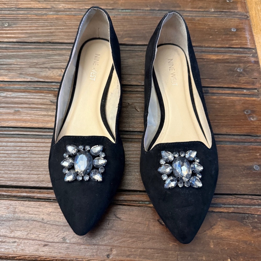 Nine West Gemgd Black Pointed Toe Crystal Brooch Embellished Flats Womens 7M